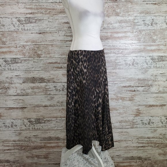 VINCE CAMUTO Black Animal Print Asymmetrical Skirt - Picture 2 of 10